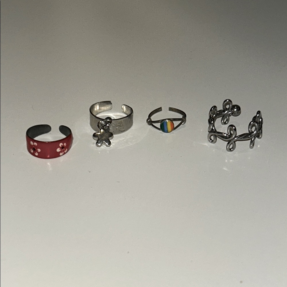 Toe rings